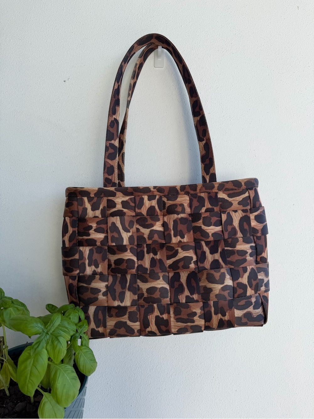 Vintage Y2K Harveys Sealtbelt Bag